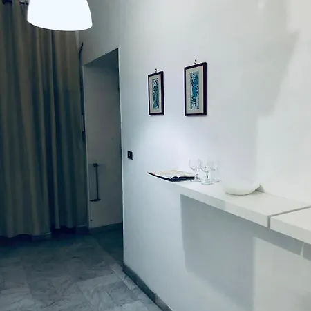 Хостел Dama Hostelbb Неаполь