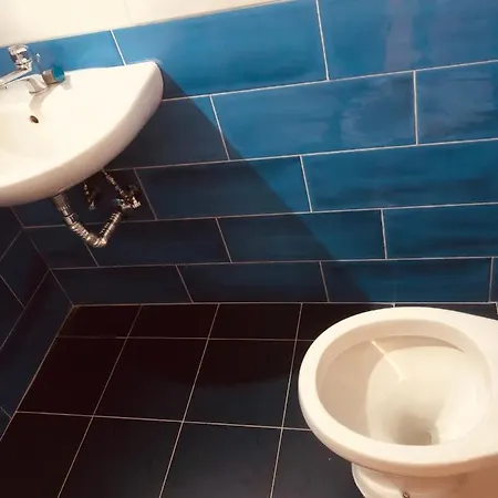 Dama Hostelbb Хостел Неаполь