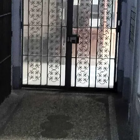 אכסניה Dama Hostelbb *