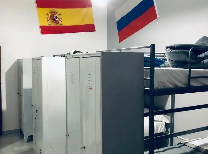 Dama Hostelbb Хостел *