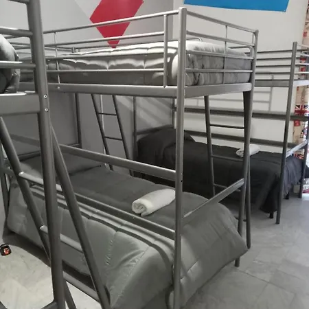 Dama Hostelbb ホステル